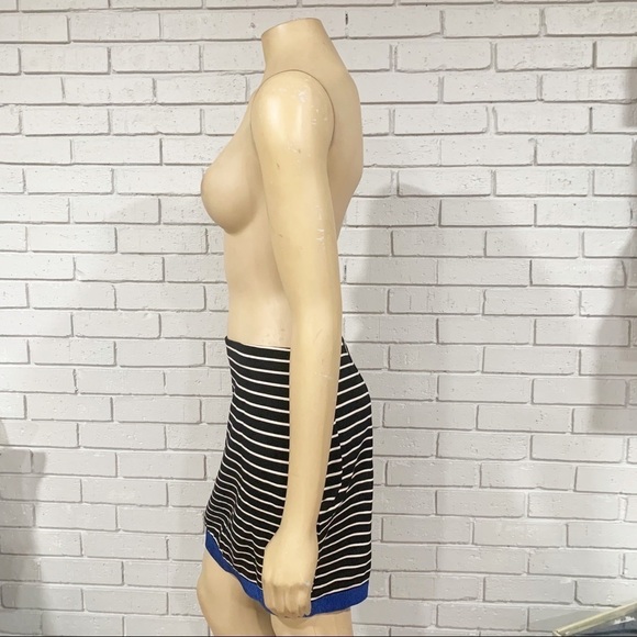 Ann Taylor Women’s Stripe Skirt With Blue Trim - Picture 6 of 16